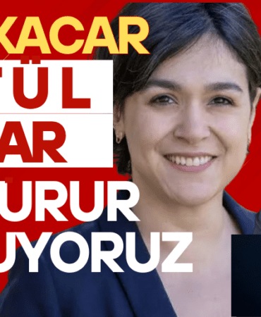 Kırmızı ve Beyaz, Profesyonel ve Modern, Son Dakika Canlı Yayın Haberi Youtube Küçük Resmi