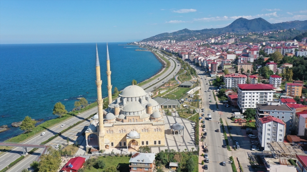 29 yılda tamamlanan Sarayburnu Camii
