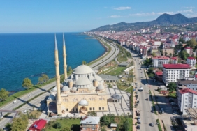 29 yılda tamamlanan Sarayburnu Camii