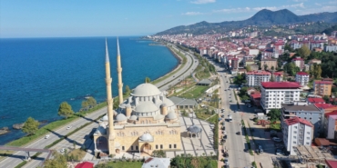 29 yılda tamamlanan Sarayburnu Camii