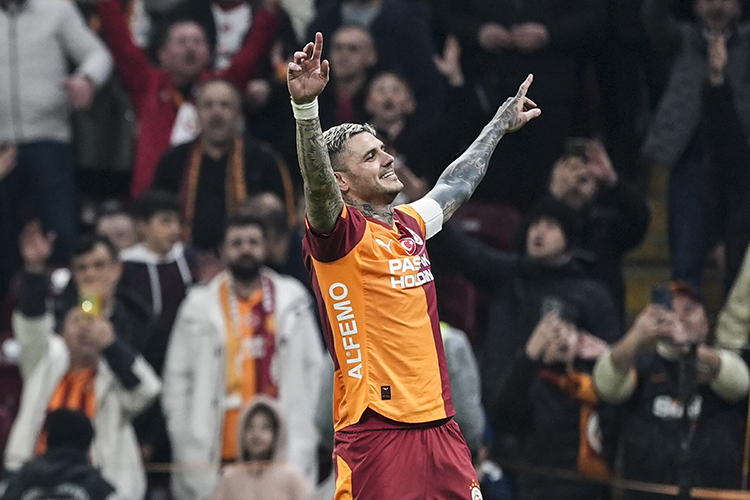 Galatasaray'ın Durdurulamaz Yükselişi: Rekorlar ve Seriler