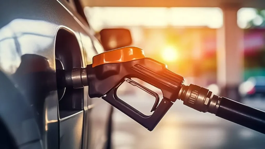 Benzine Büyük Zam Kapıda: Yarından İtibaren Pompalar Değişiyor!