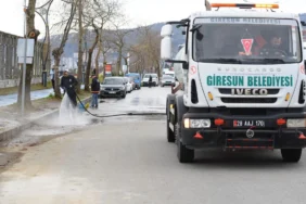 Giresun Belediyesi Sahil Yürüyüş Alanlarında Kapsamlı Temizlik