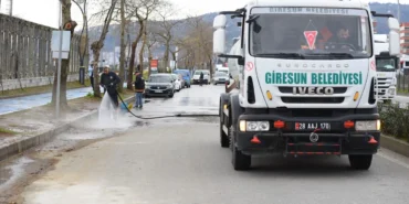 Giresun Belediyesi Sahil Yürüyüş Alanlarında Kapsamlı Temizlik