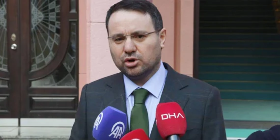 Akın Gürlek’ten Özgür Özel’e yanıt: Rüşvet almakla suçladı