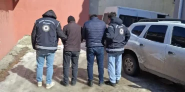 karsta-gocmen-kacakciligi-operasyonu-2-organizator-yakalandi-1773247383
