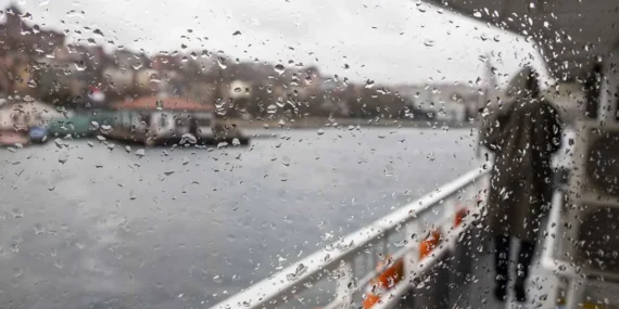 Meteoroloji uyardı: Sıcaklıklar düşüyor, bayram yağışlı geçecek